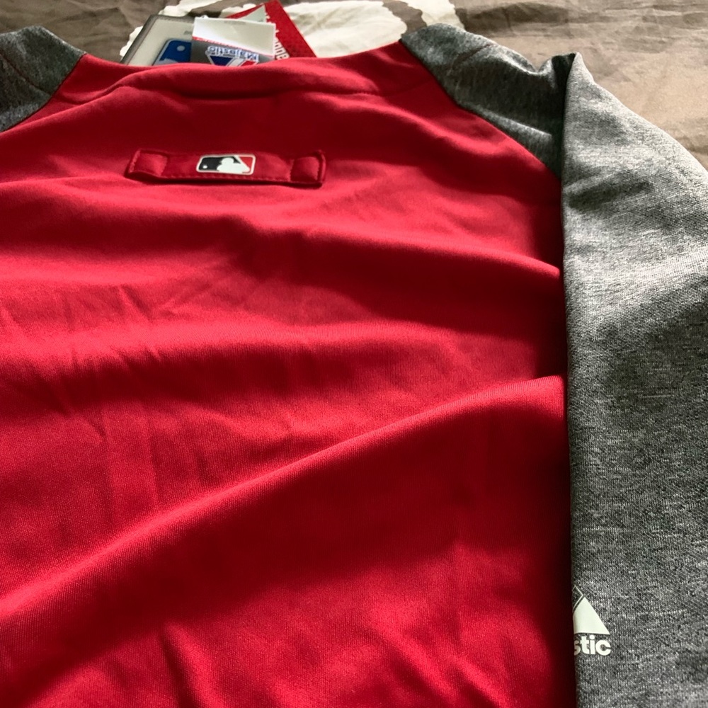 Cincinnati Reds baseball Training Top - Picture 6 of 6